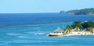 আফ্রিকাতে কীভাবে ভ্রমণ করবেন, সস্তায় হোটেল, সংস্কৃতি, ফ্লাইট, কেনাকাটা এবং খাবারের জন্য সমস্ত তথ্য বিবরণী।