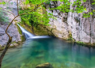 Best Places To Travel In The Fall – Aholidayoturs best places to travel in the fall